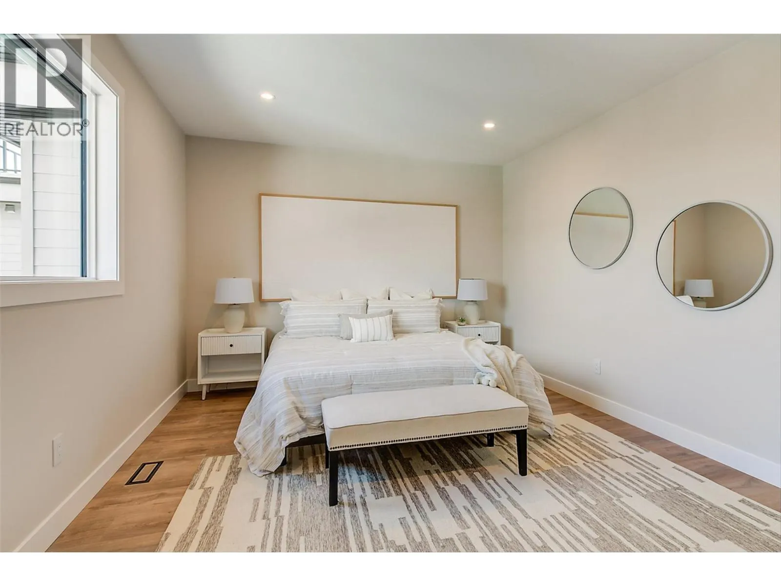 732 Coopland Crescent Unit# 1