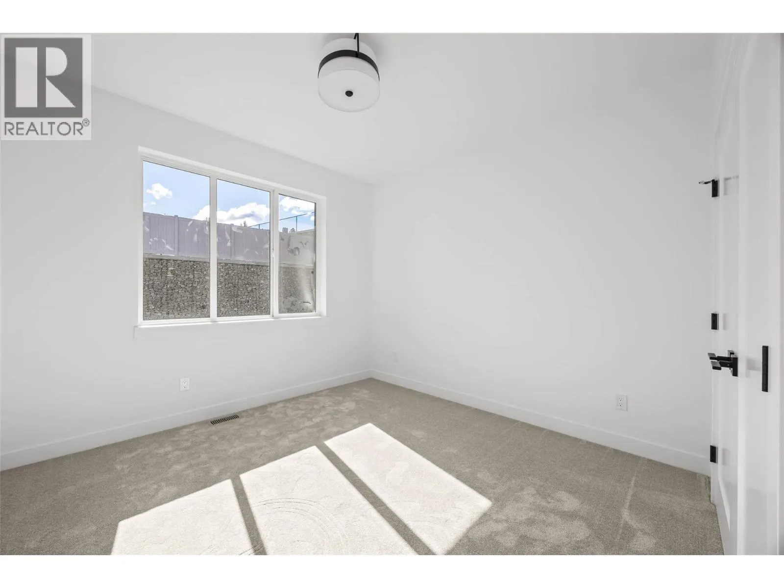1298 BRECHIN Place
