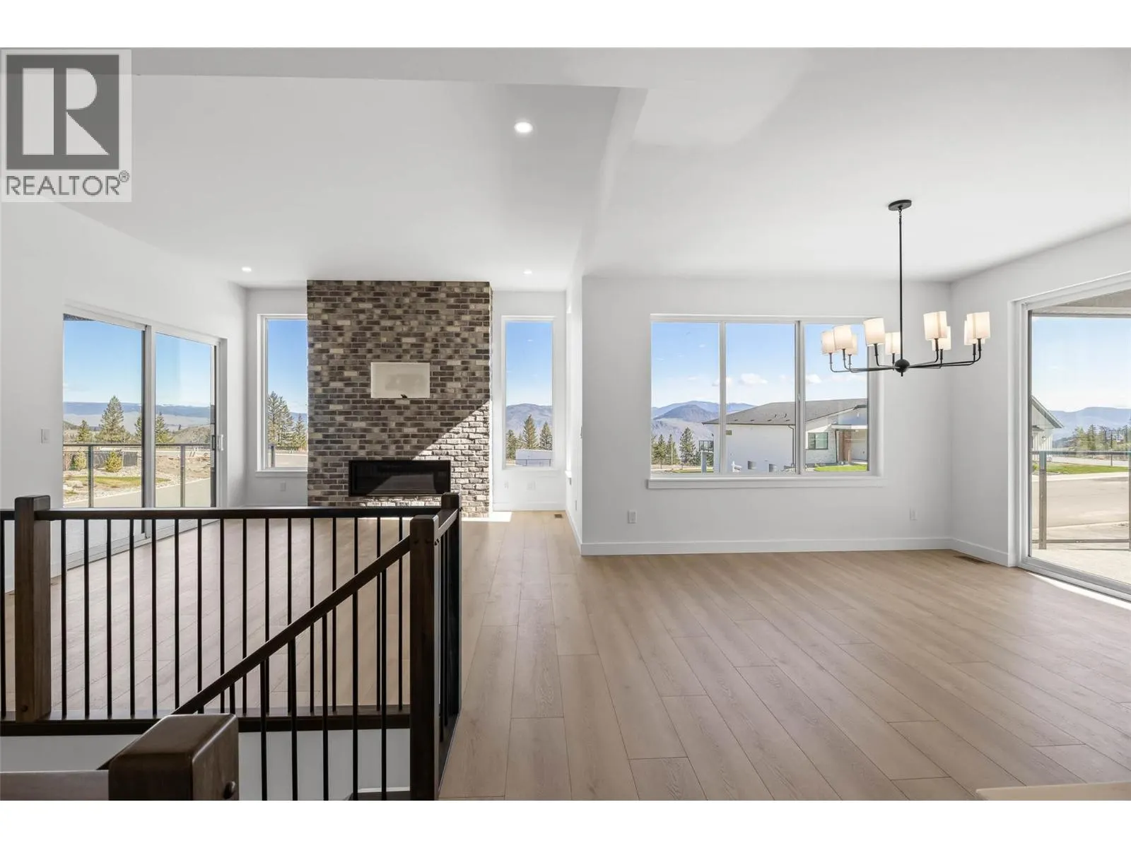 1298 BRECHIN Place