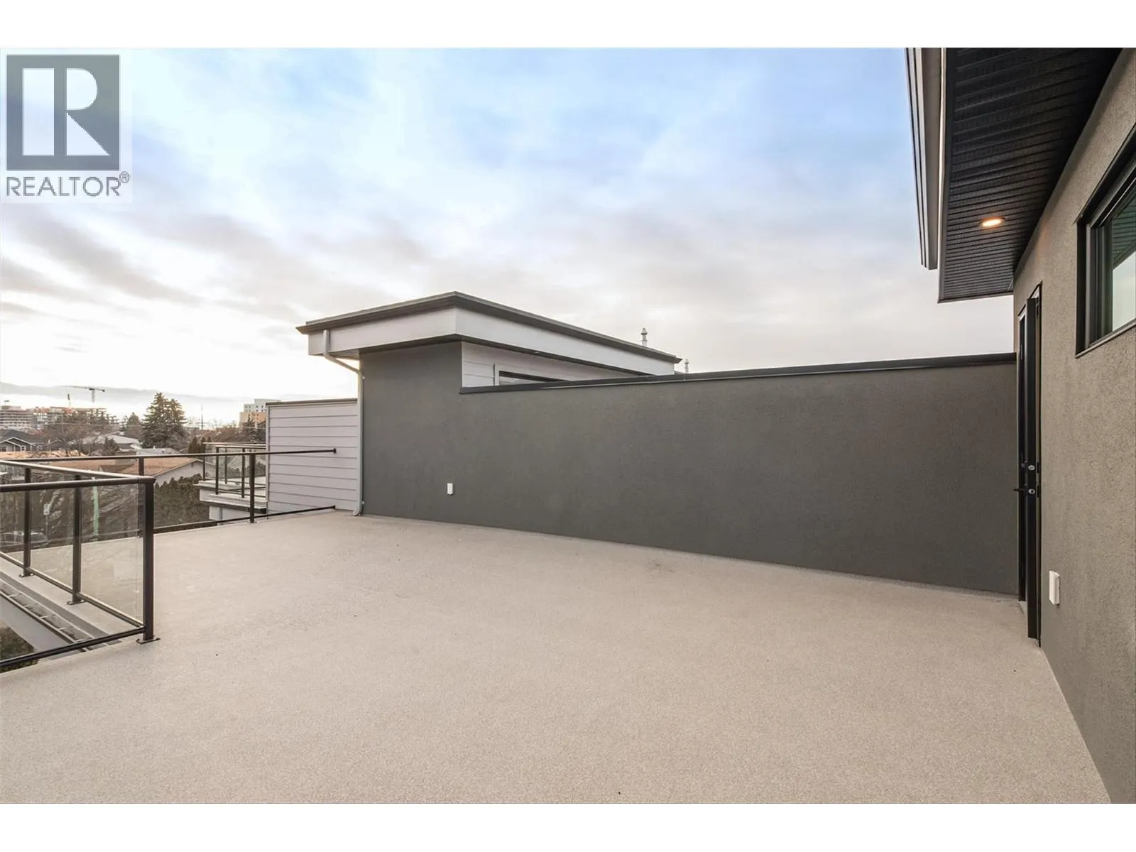 732 Coopland Crescent Unit# 4