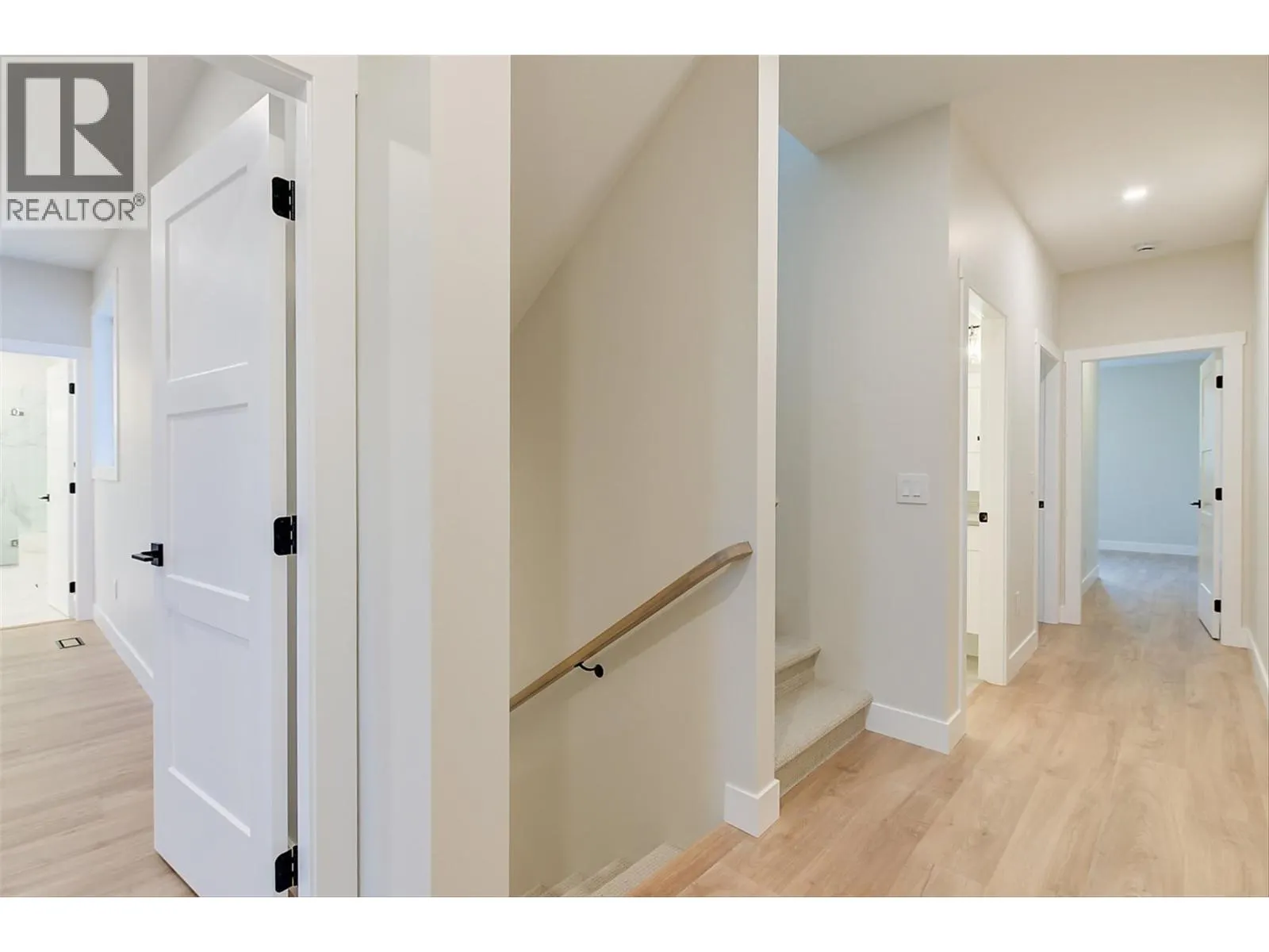 732 Coopland Crescent Unit# 4