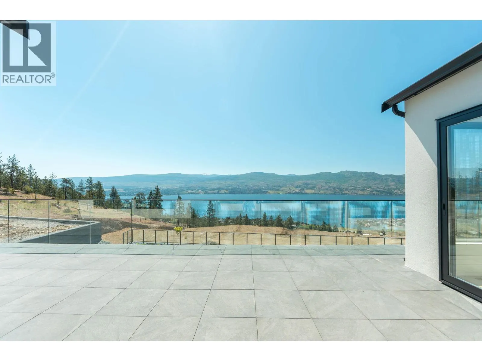 1327 Vineyard Drive