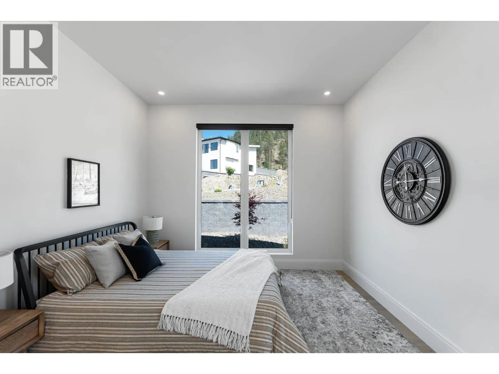 1327 Vineyard Drive