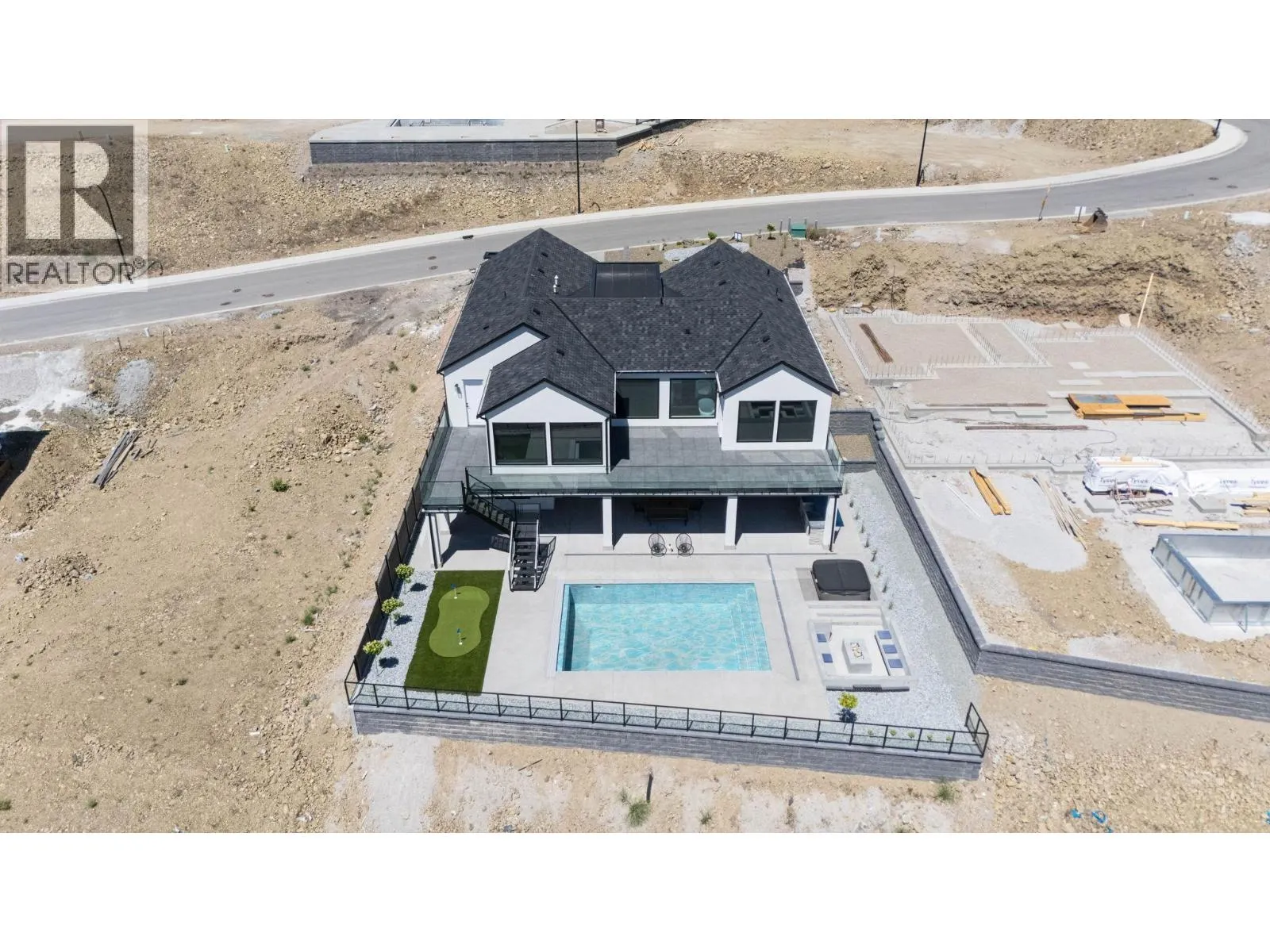 1327 Vineyard Drive
