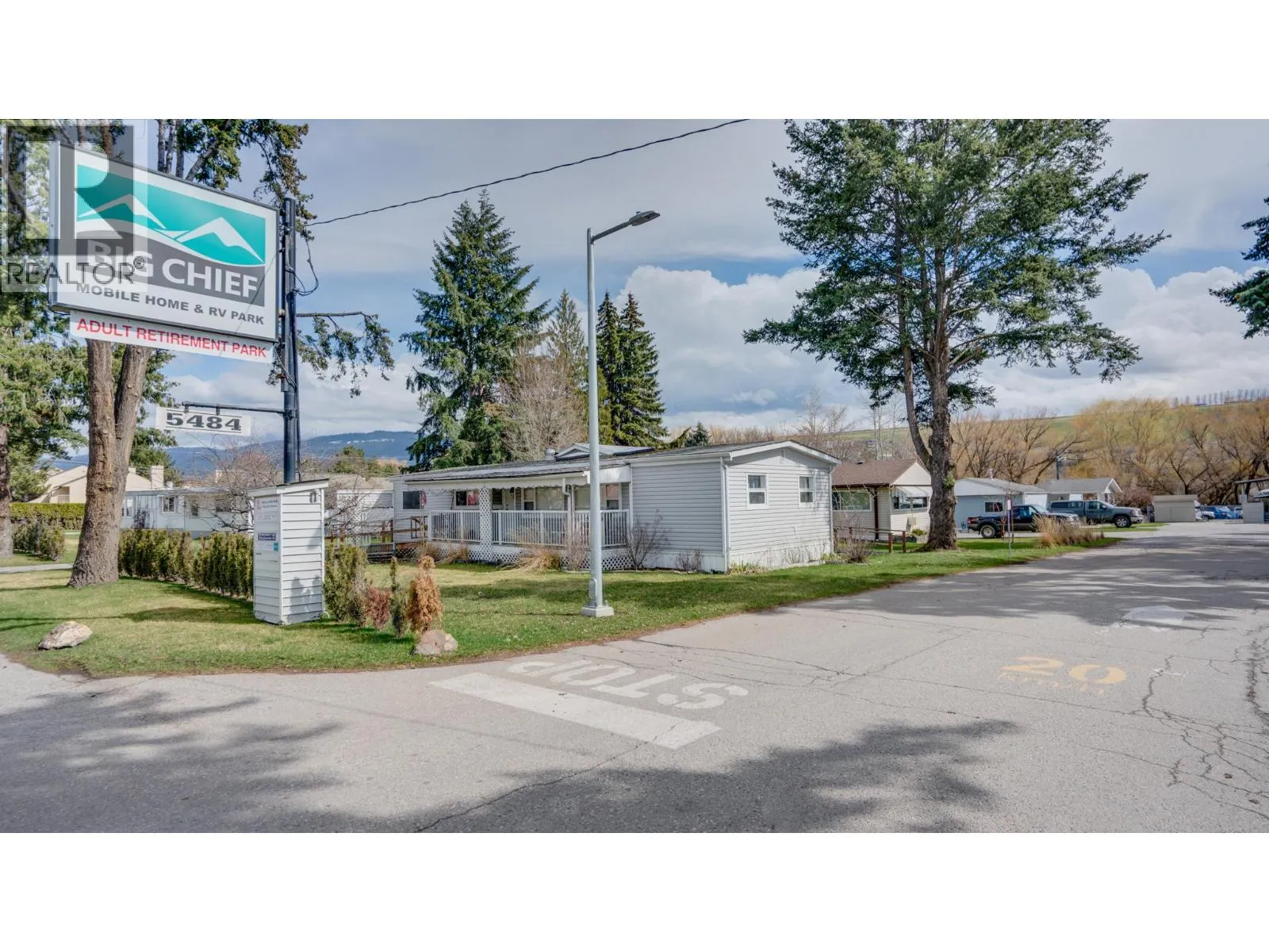 5484 25 Avenue Unit# 61