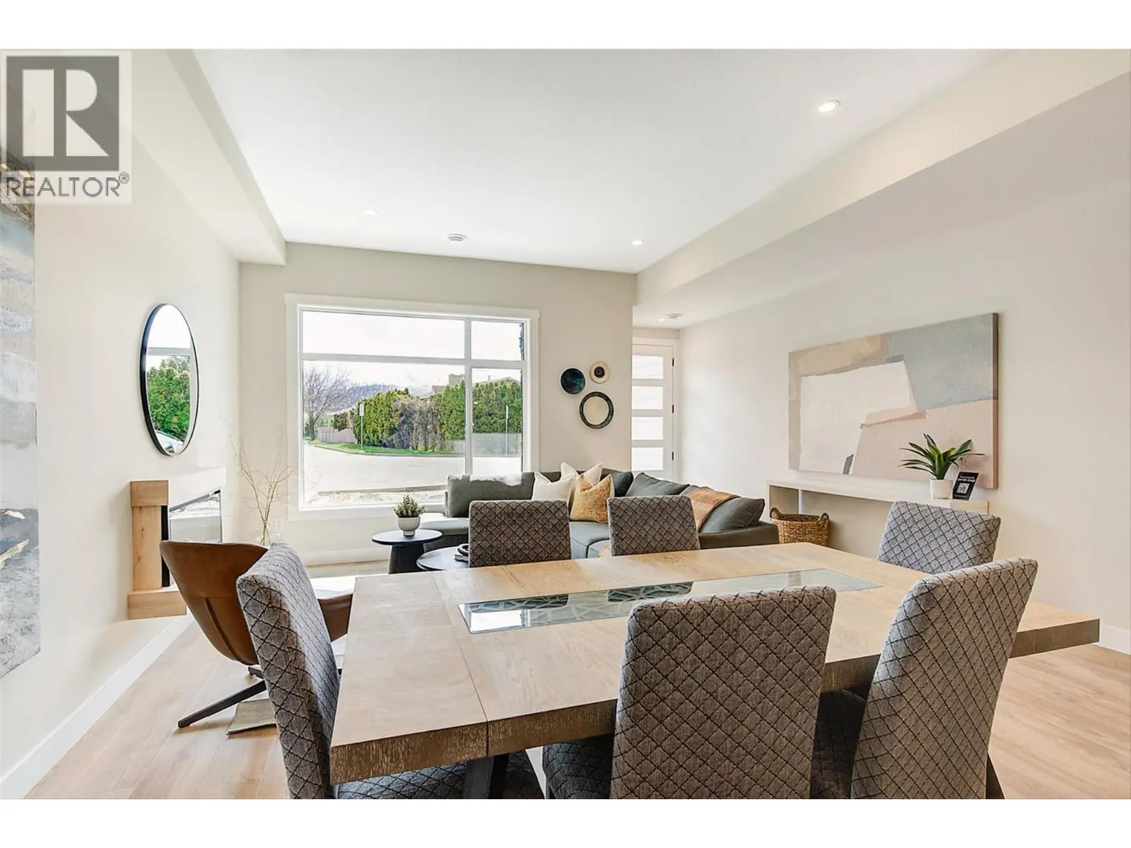 732 Coopland Crescent Unit# 3