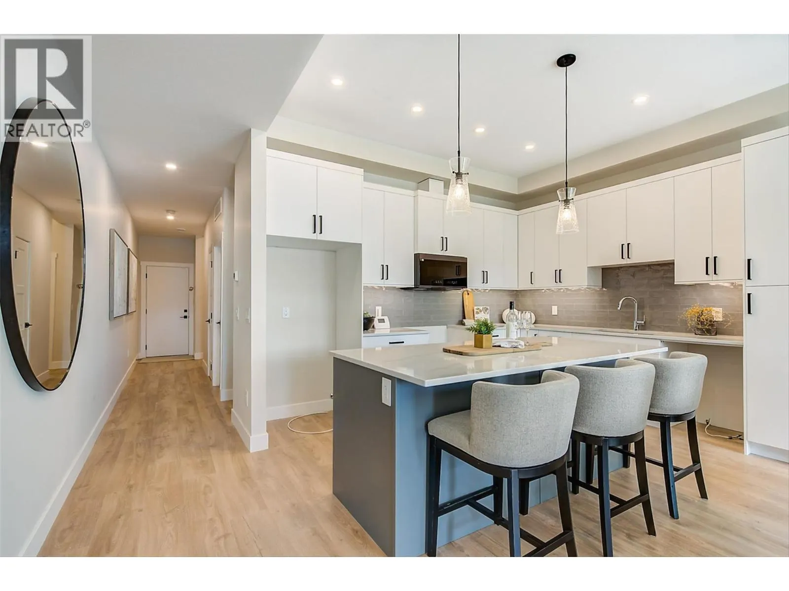 732 Coopland Crescent Unit# 3