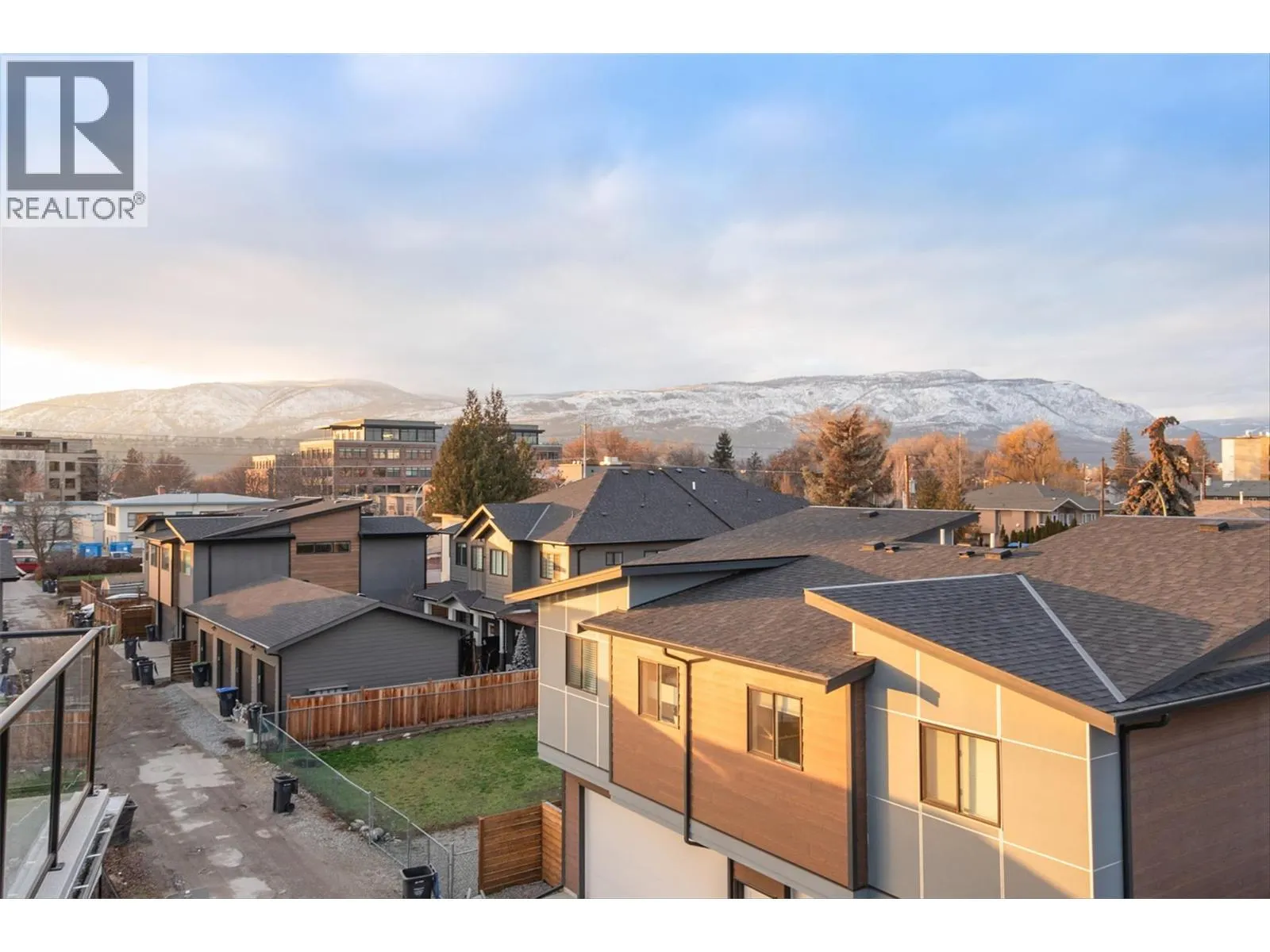 732 Coopland Crescent Unit# 3