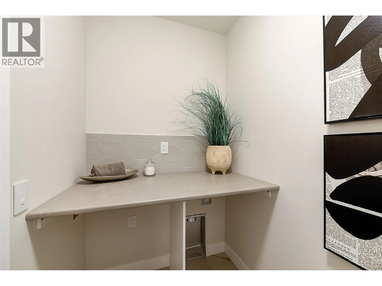 732 Coopland Crescent Unit# 3