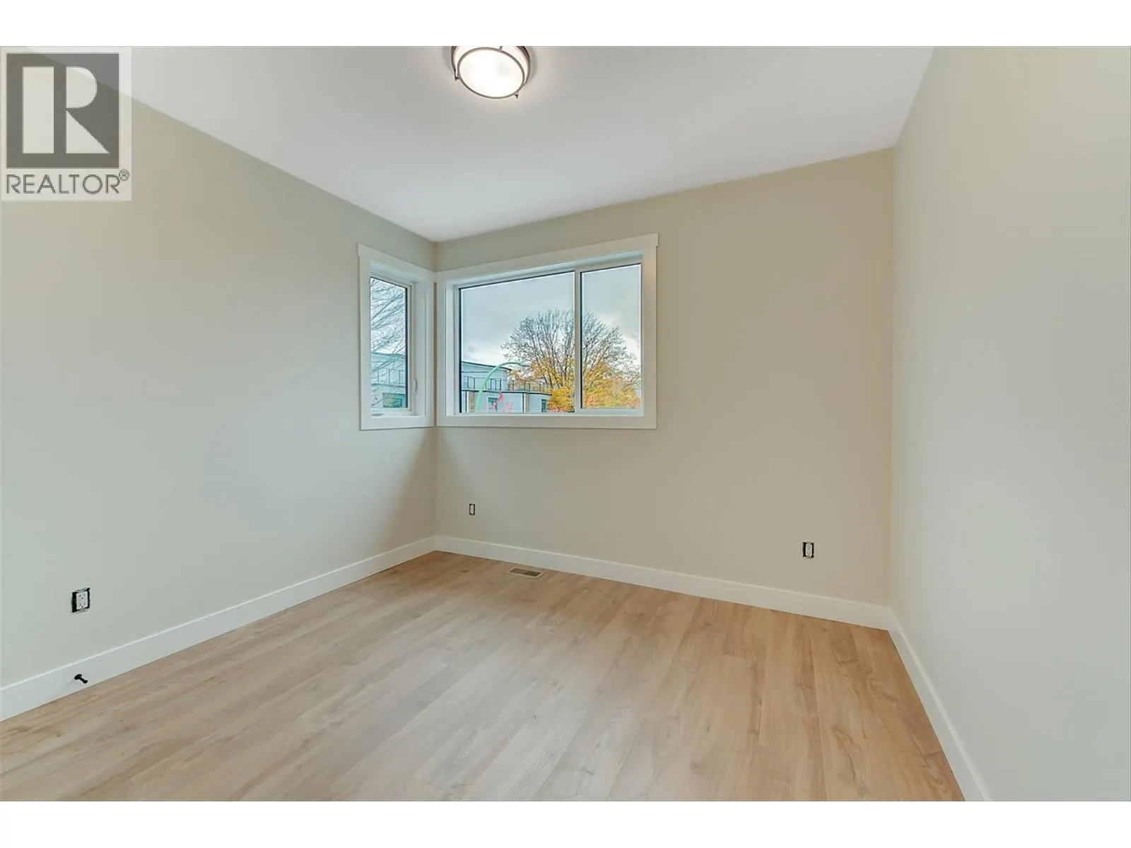 732 Coopland Crescent Unit# 3
