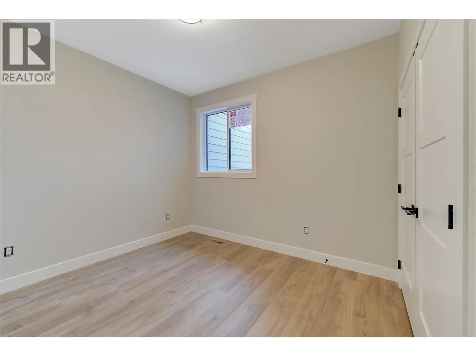 732 Coopland Crescent Unit# 3