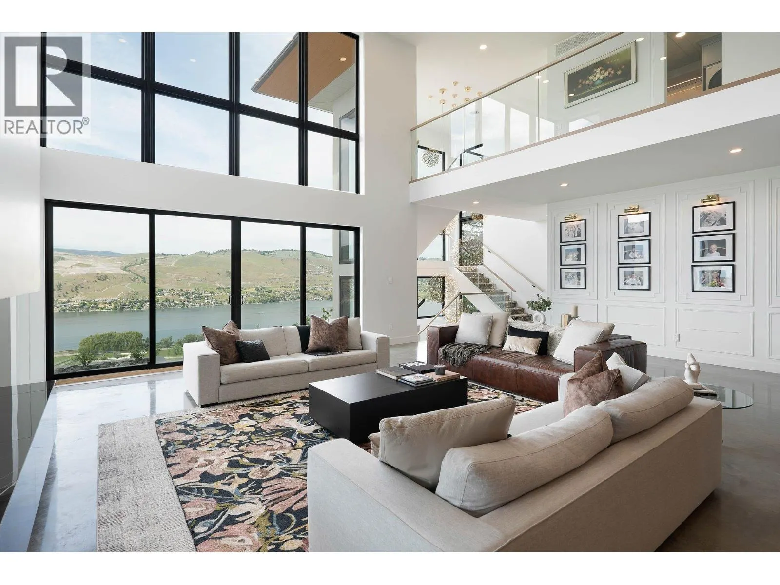 120 Sunset Boulevard