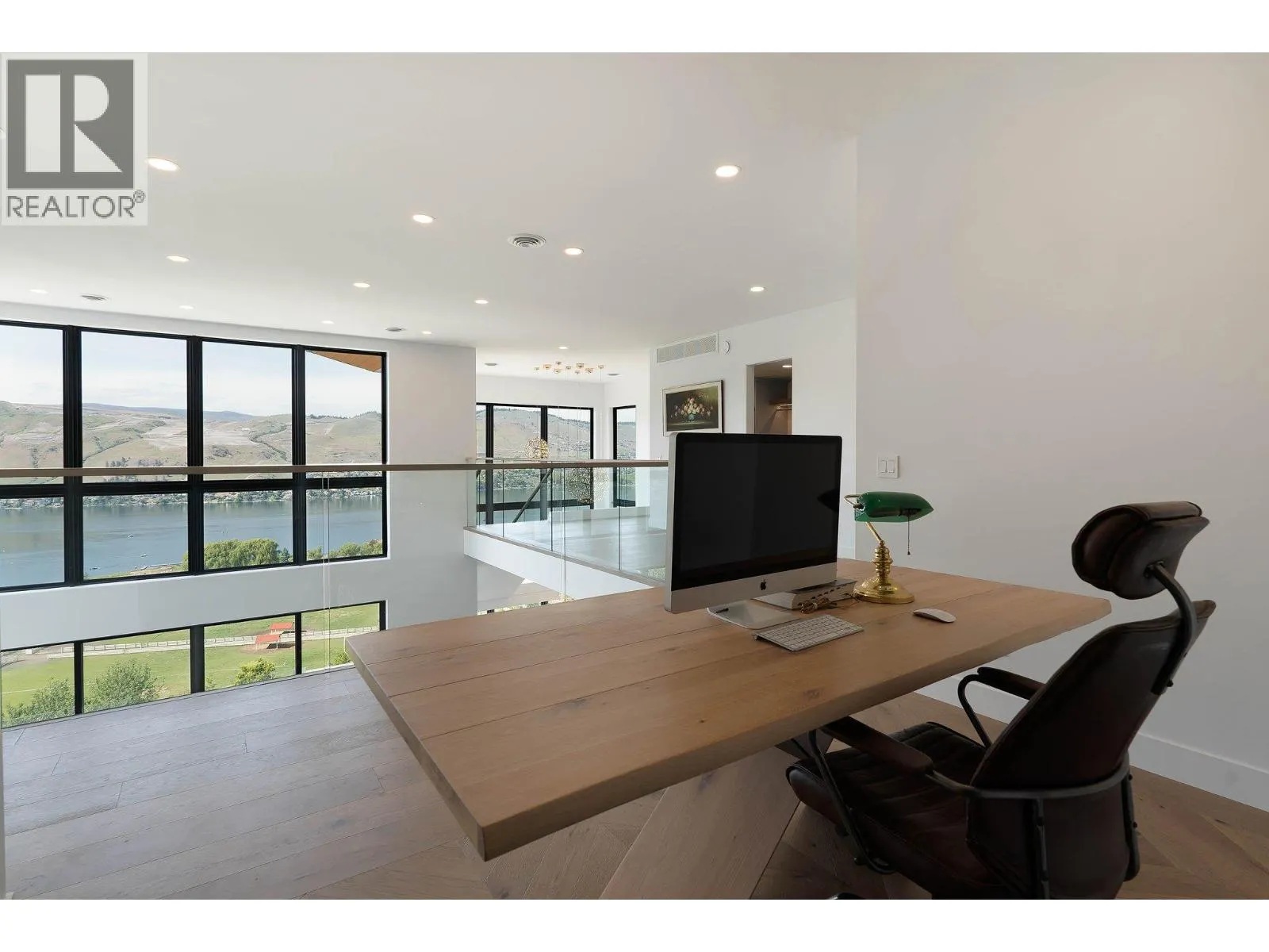120 Sunset Boulevard