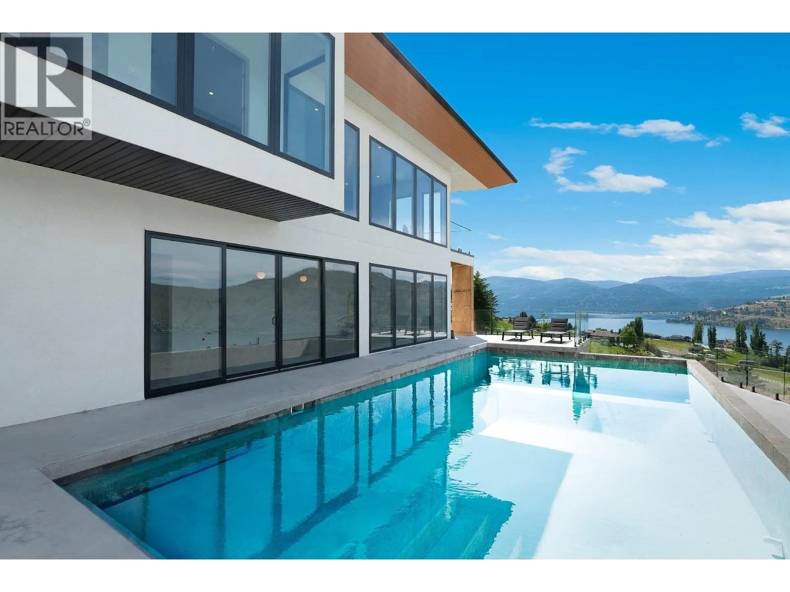 120 Sunset Boulevard