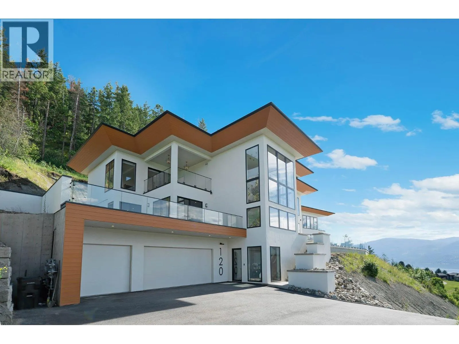 120 Sunset Boulevard
