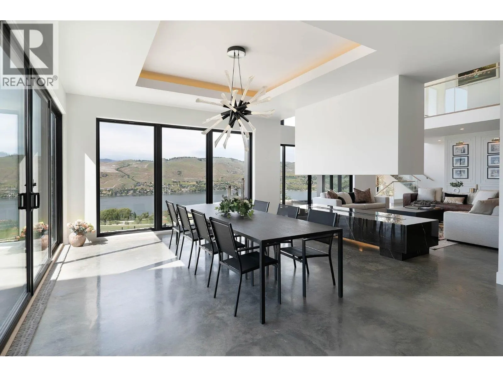 120 Sunset Boulevard