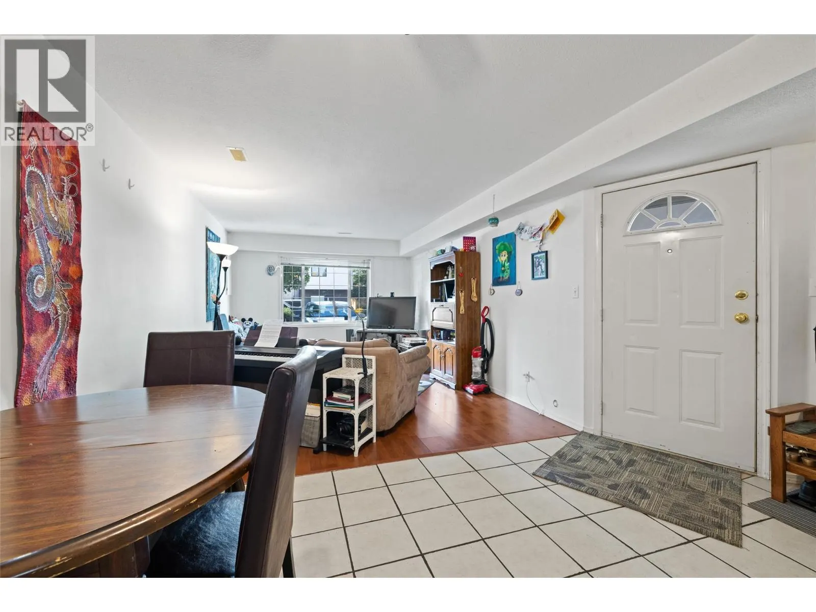 922 & 926 Borden Avenue