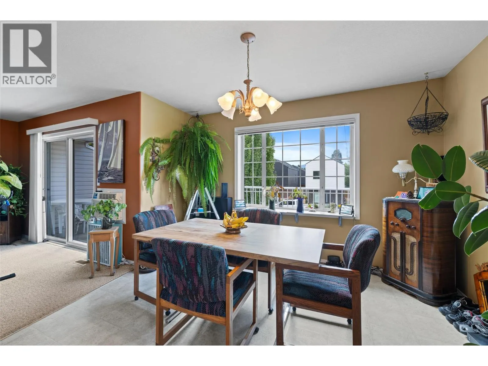 922 & 926 Borden Avenue