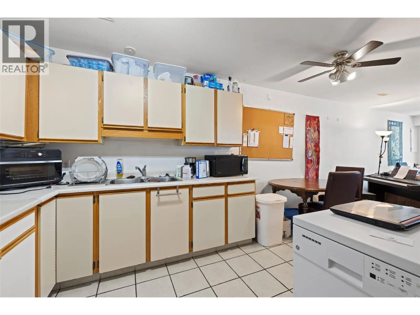 922 & 926 Borden Avenue