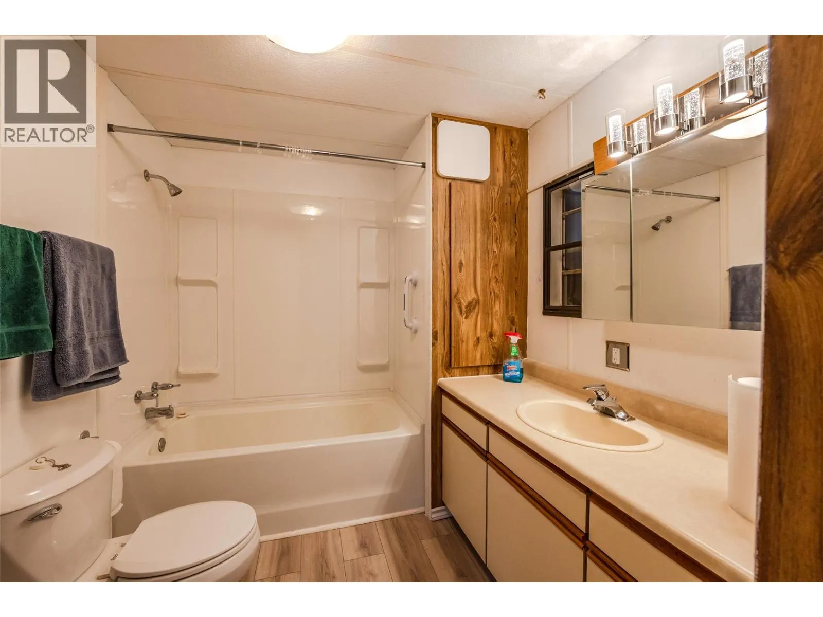 1302 Cedar Street Unit# 32