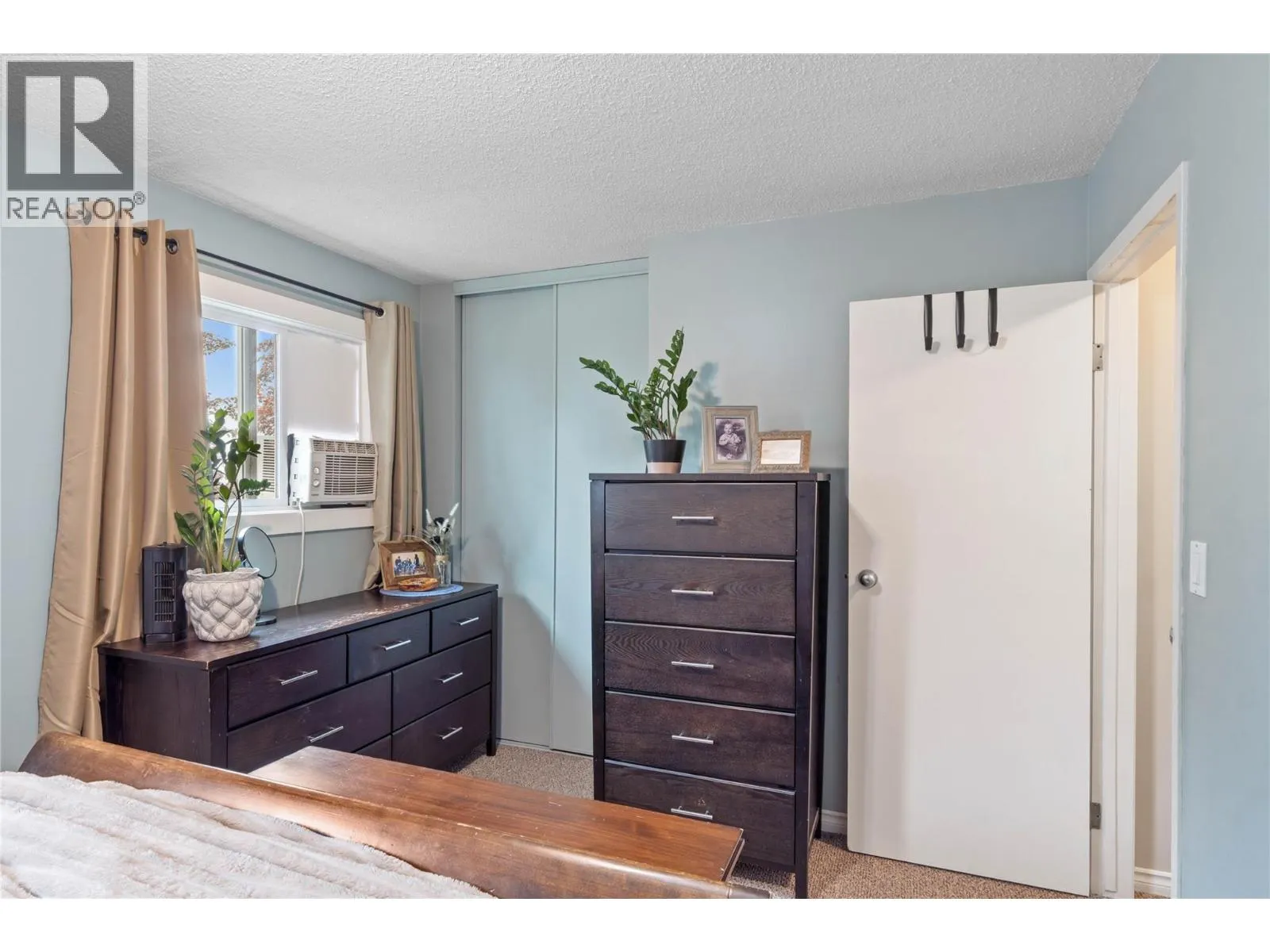 1605 Summit Drive Unit# 22