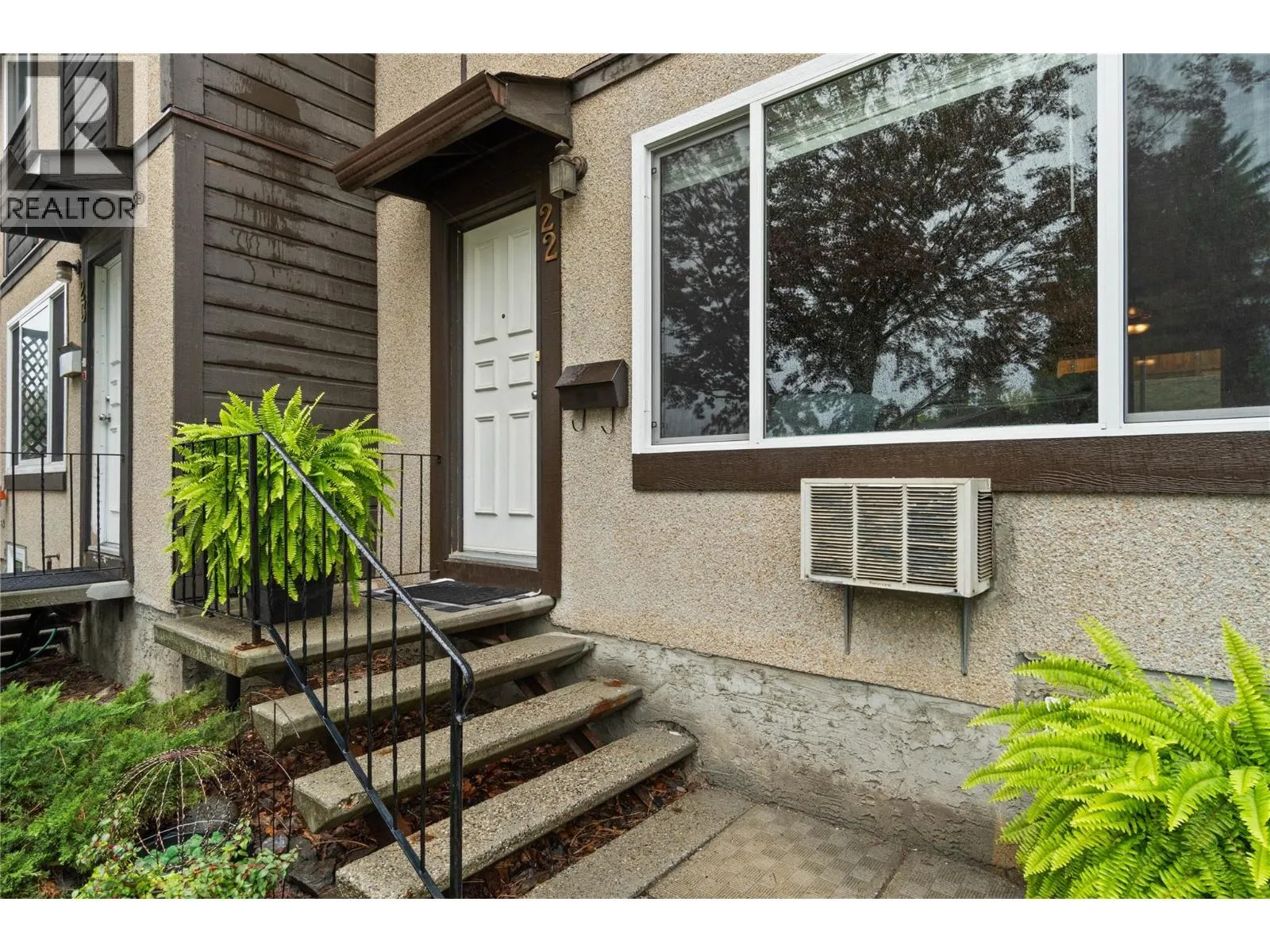 1605 Summit Drive Unit# 22