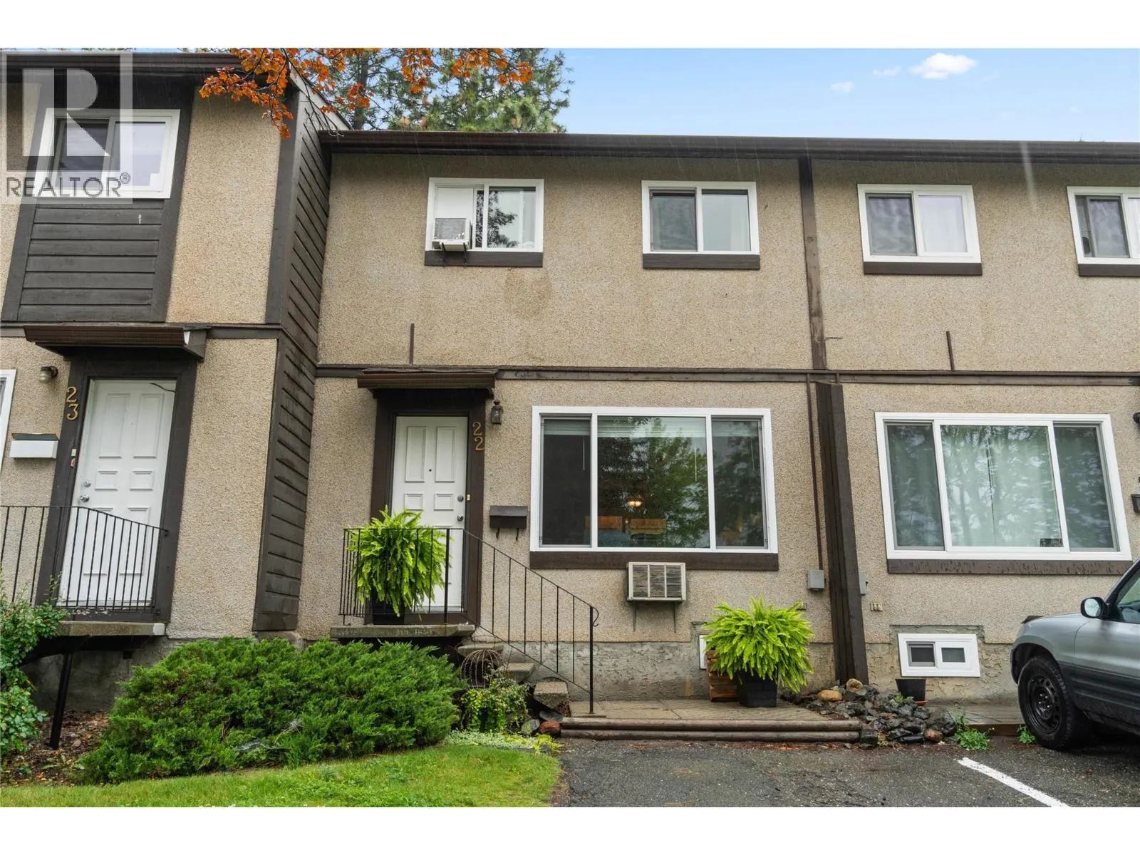 1605 Summit Drive Unit# 22
