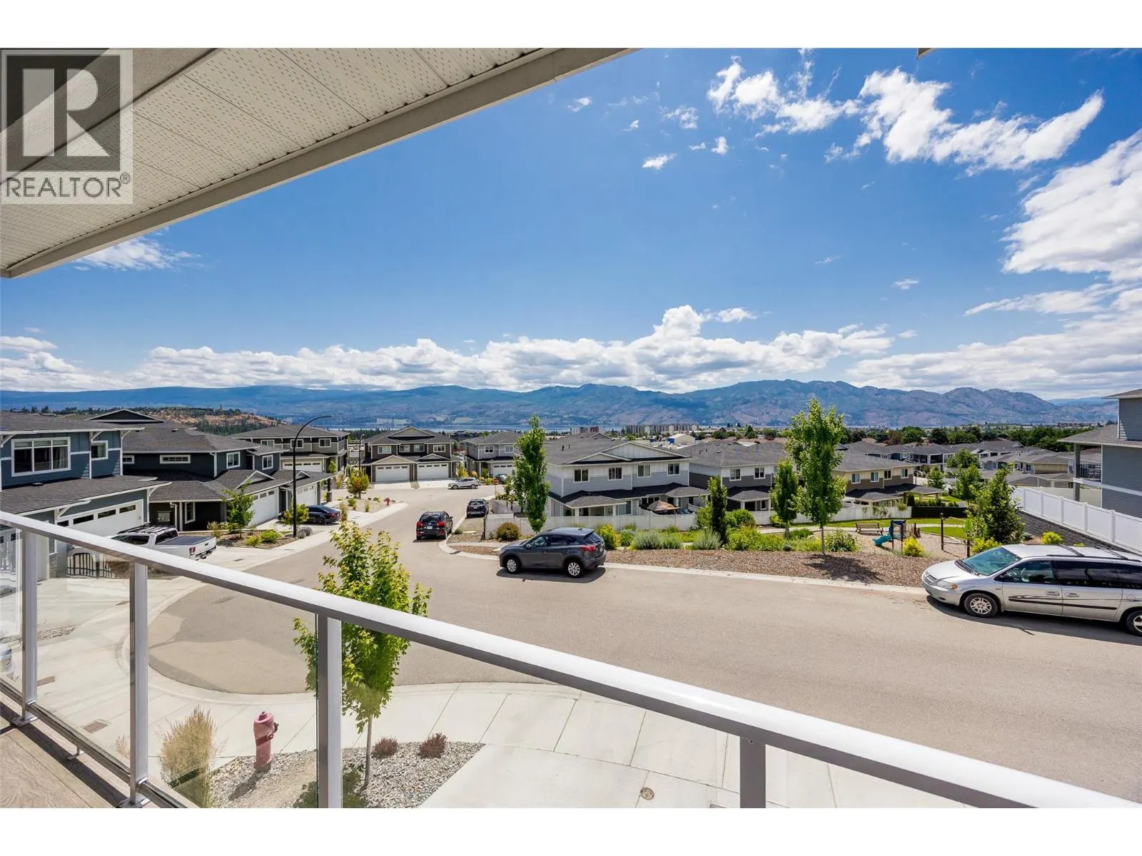 3329 Hawks Crescent