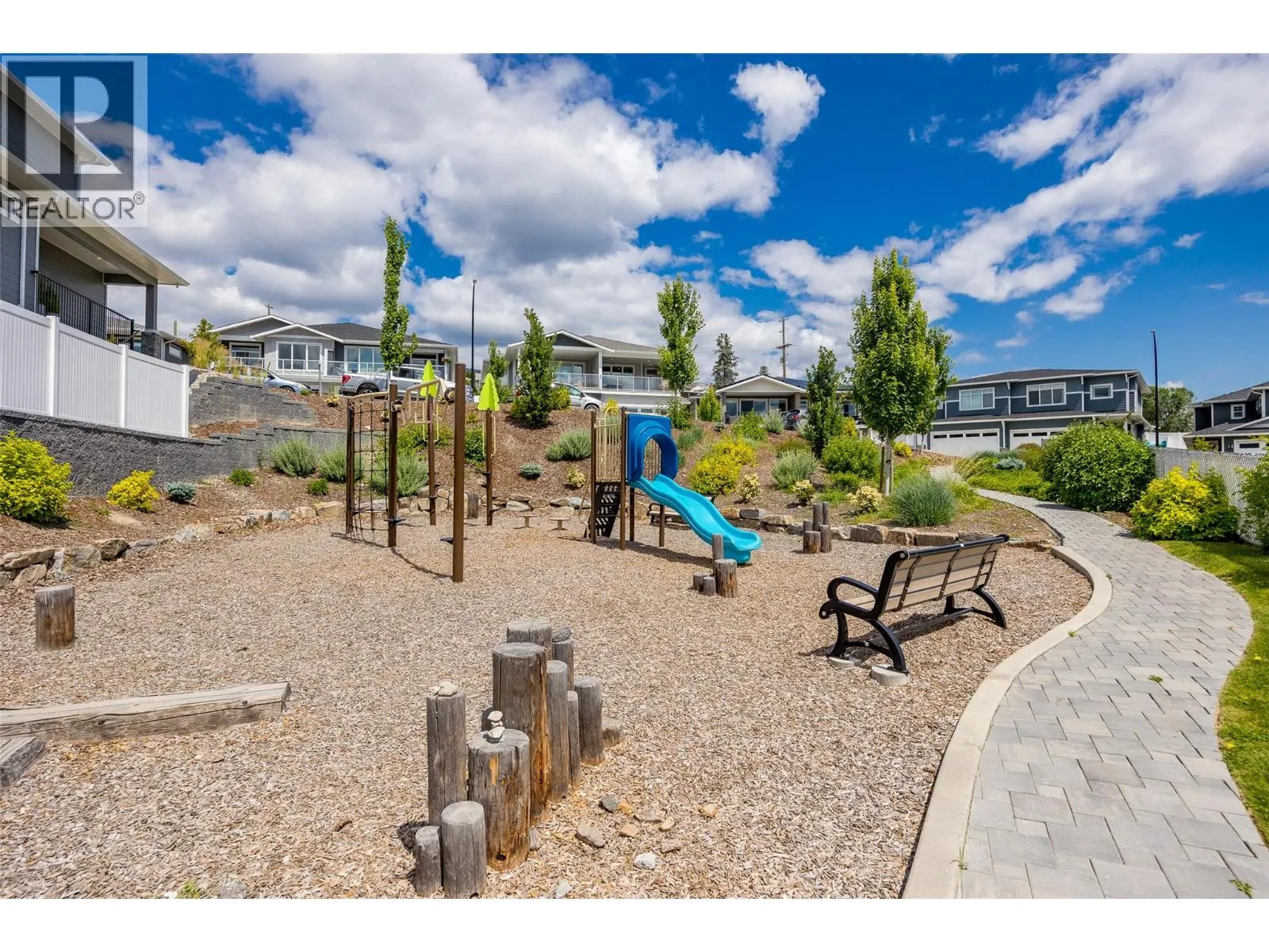 3329 Hawks Crescent