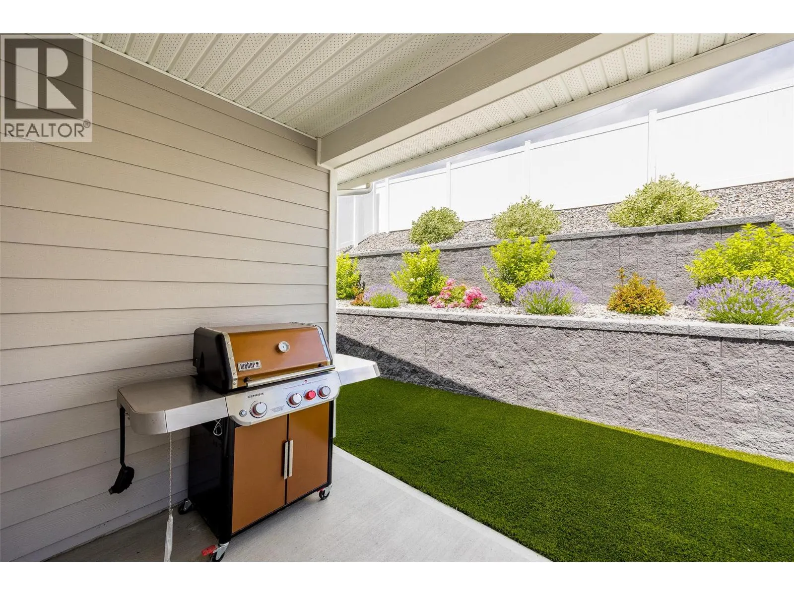 3329 Hawks Crescent