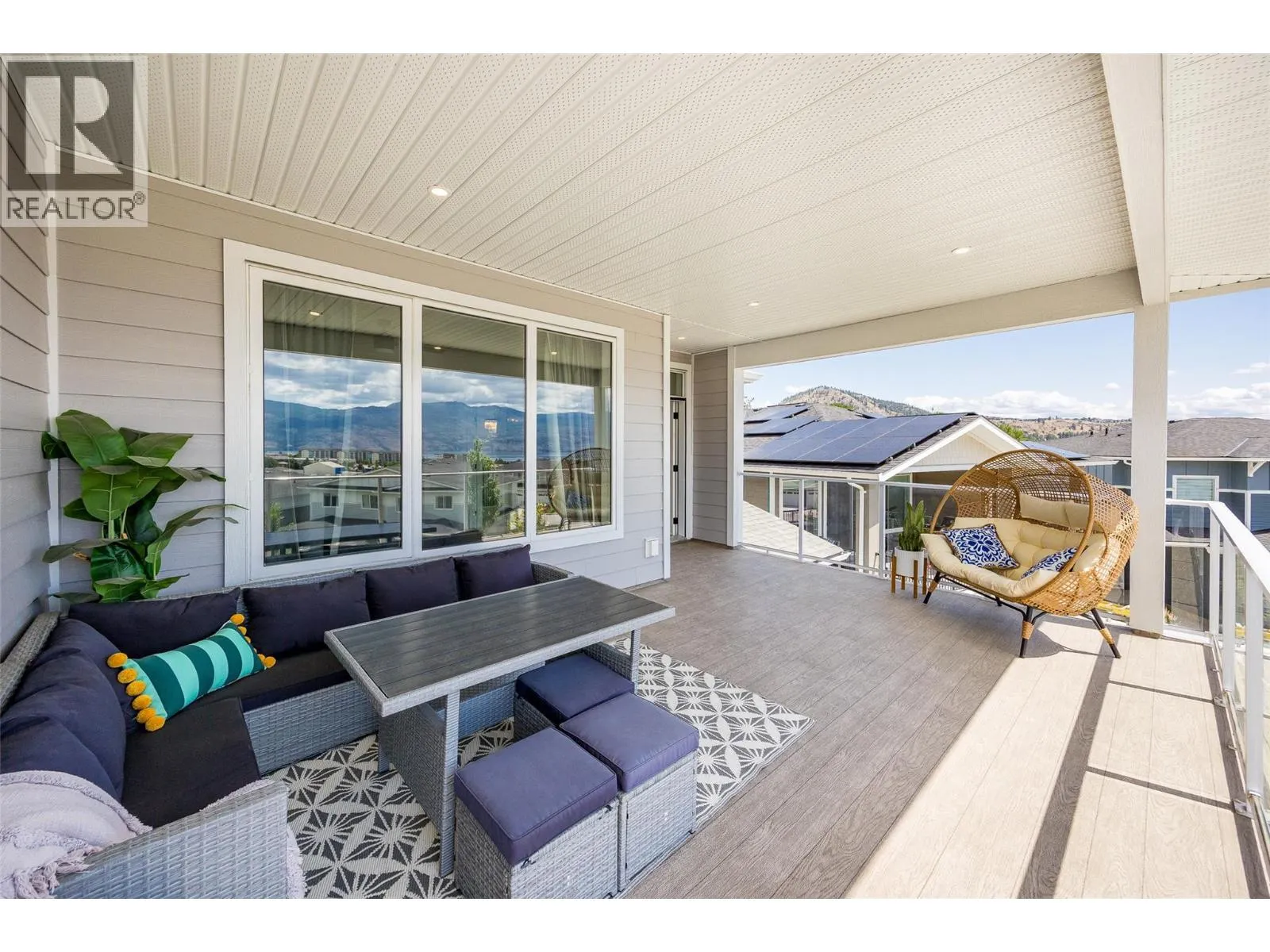 3329 Hawks Crescent