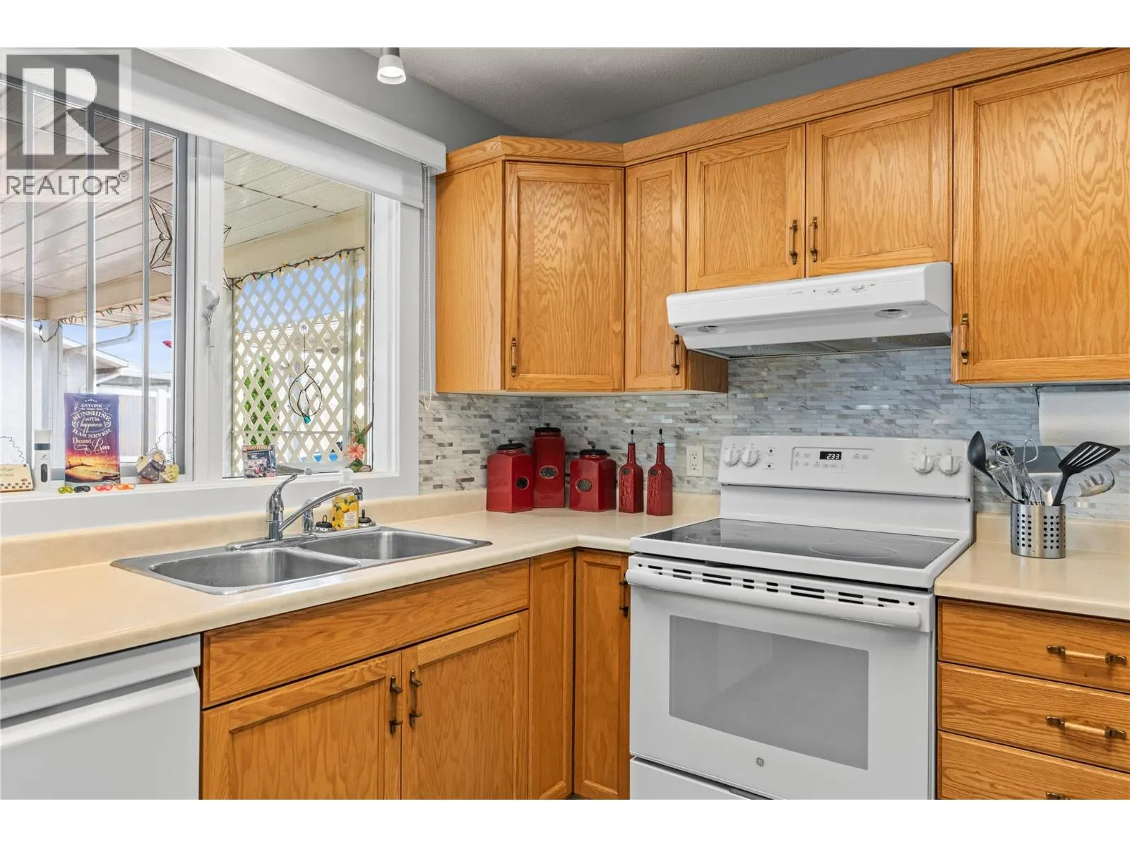 3900 27 Avenue Unit# 96