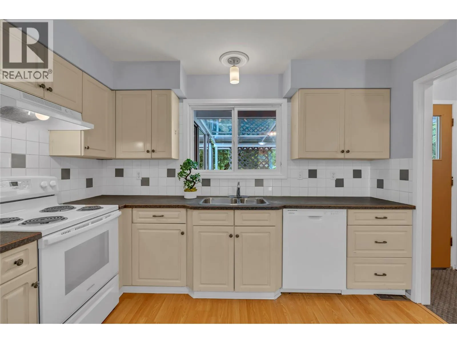 1297 Penticton Avenue