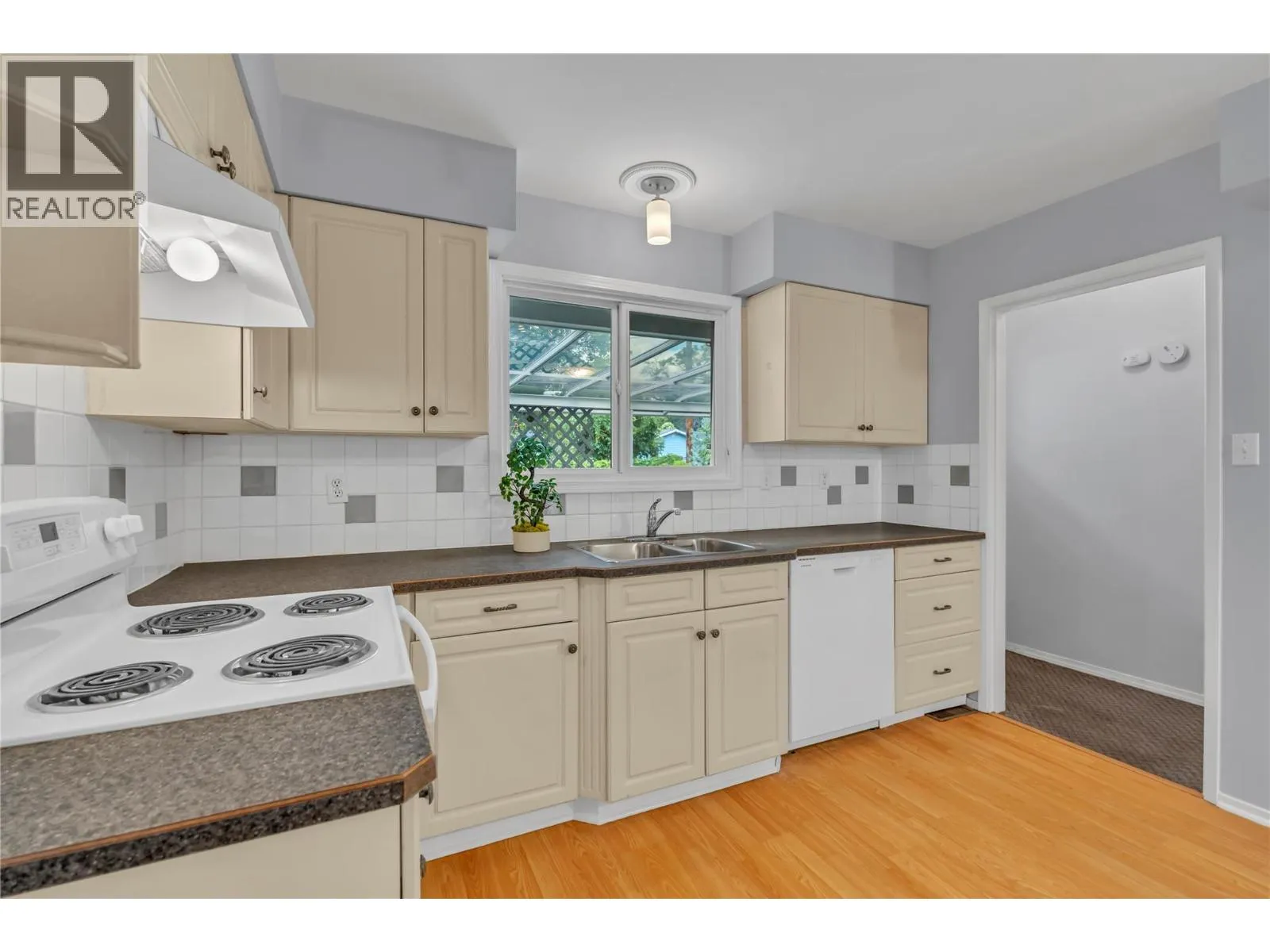 1297 Penticton Avenue