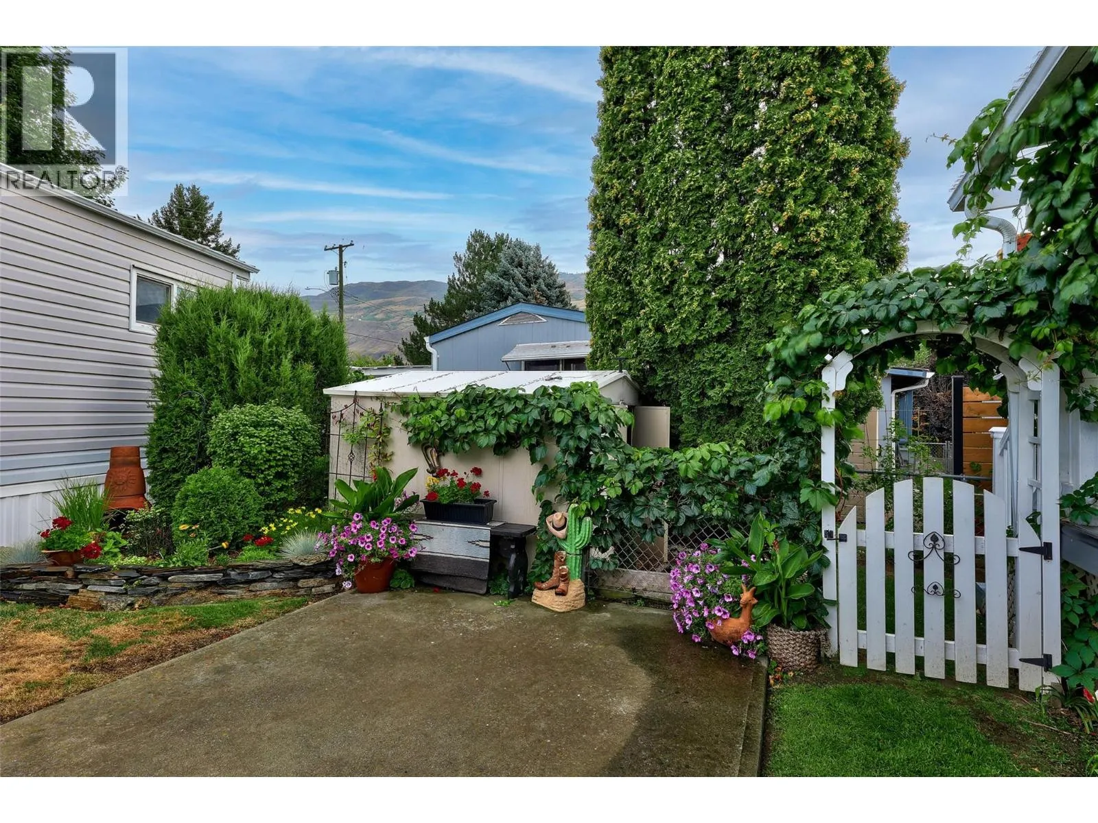 2400 OAKDALE Way Unit# 236
