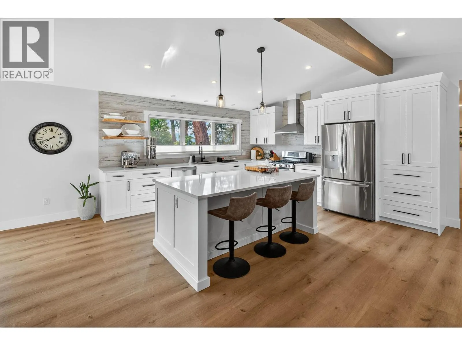 2194 Essen Road Lot# lot 4