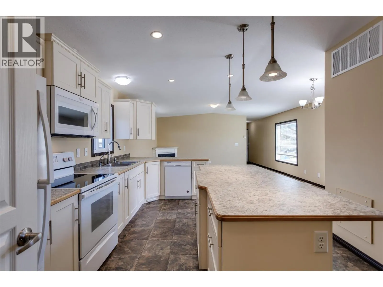 8945 Highway 97 N Unit# 60