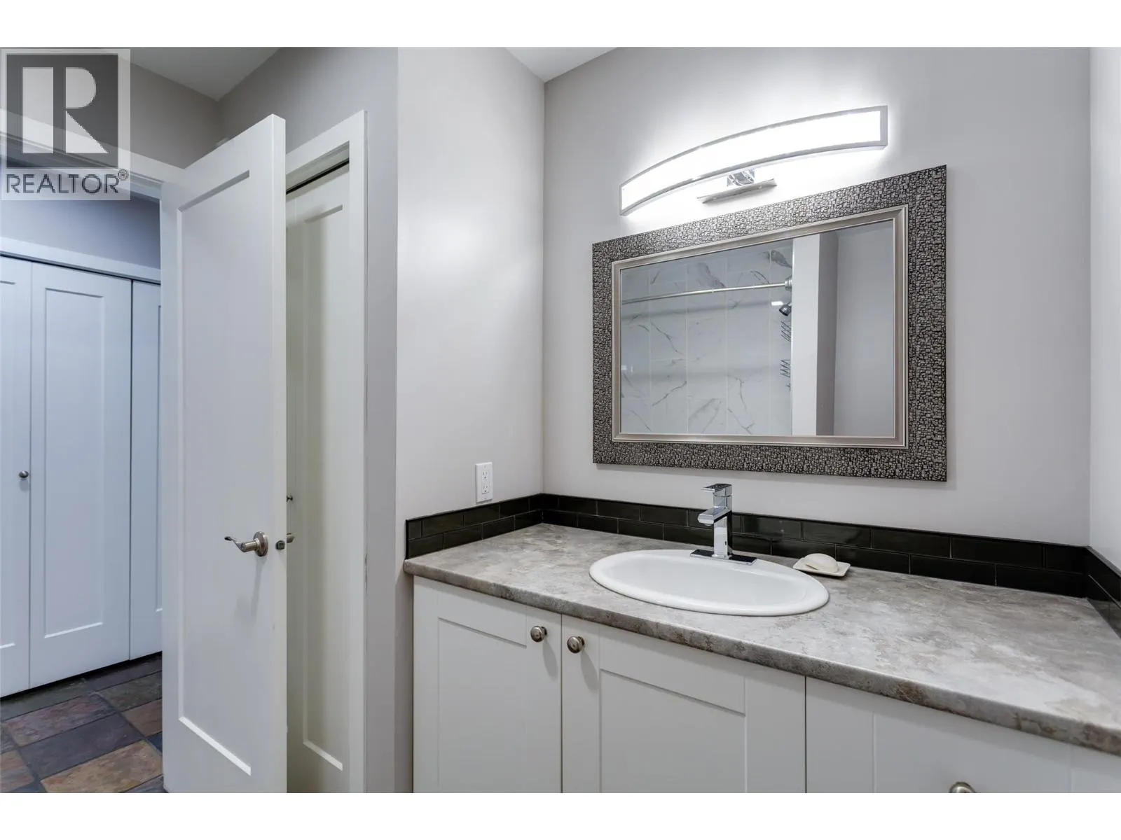 3901 32 Avenue Unit# 514