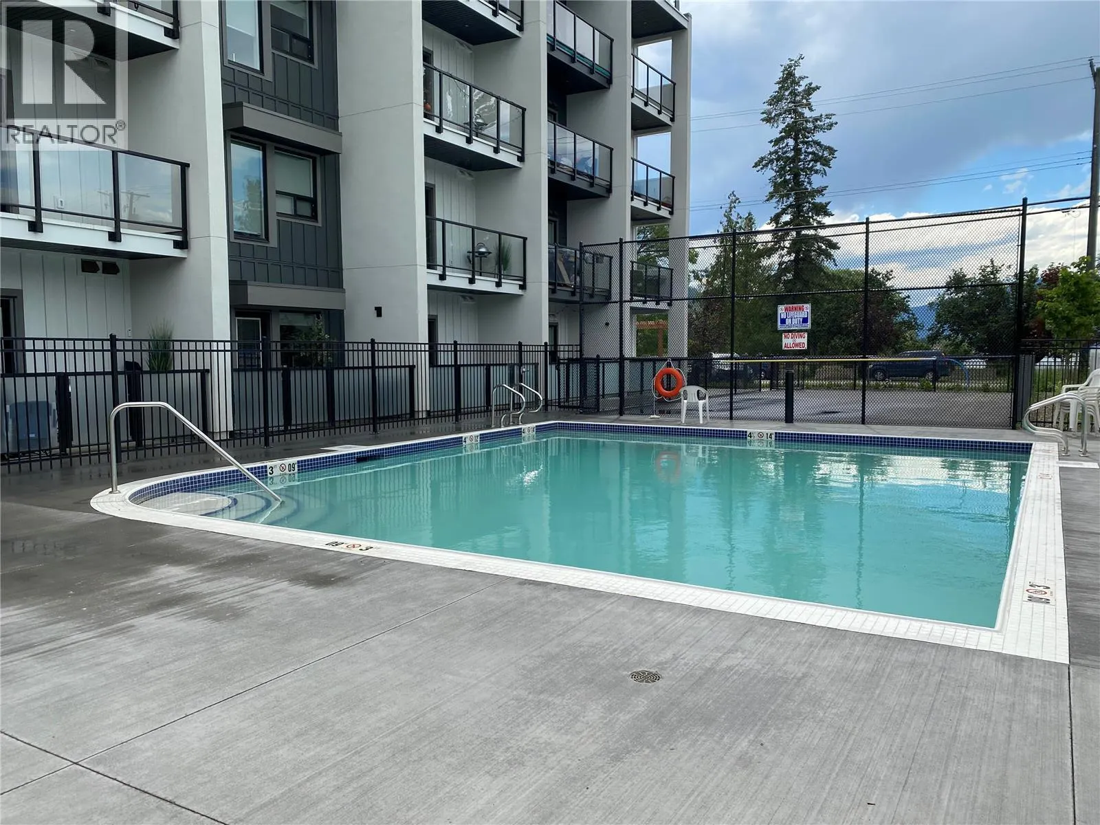 2555 Lakeshore Road Unit# 101