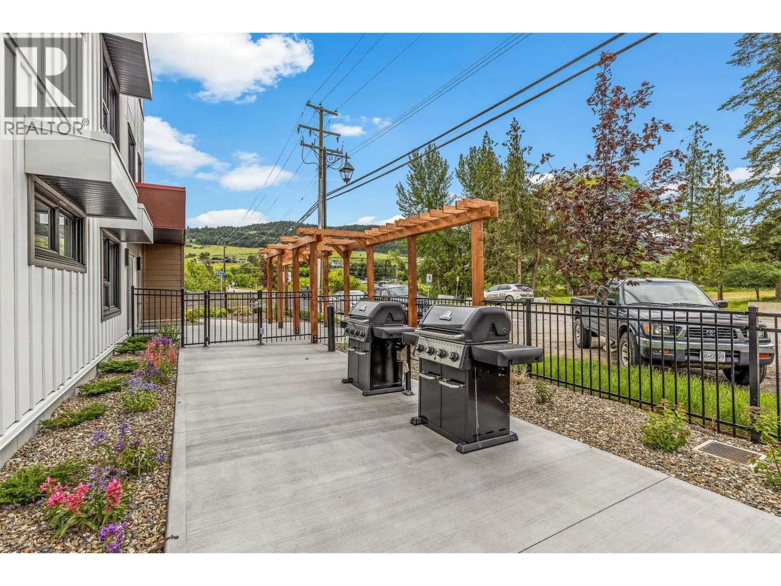 2555 Lakeshore Road Unit# 101