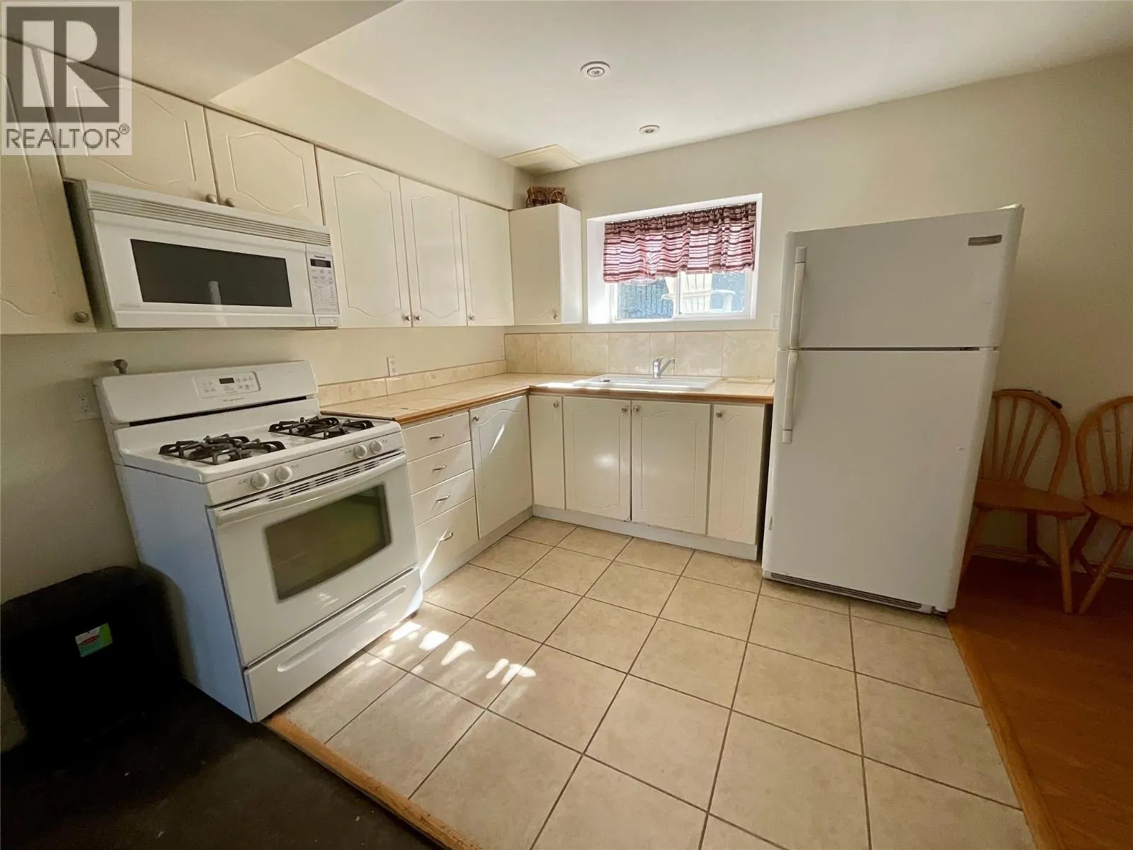 32 Valleyview Place