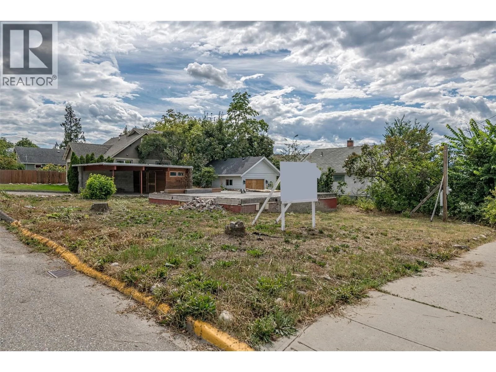 2500 30 Avenue Unit# Lot 2