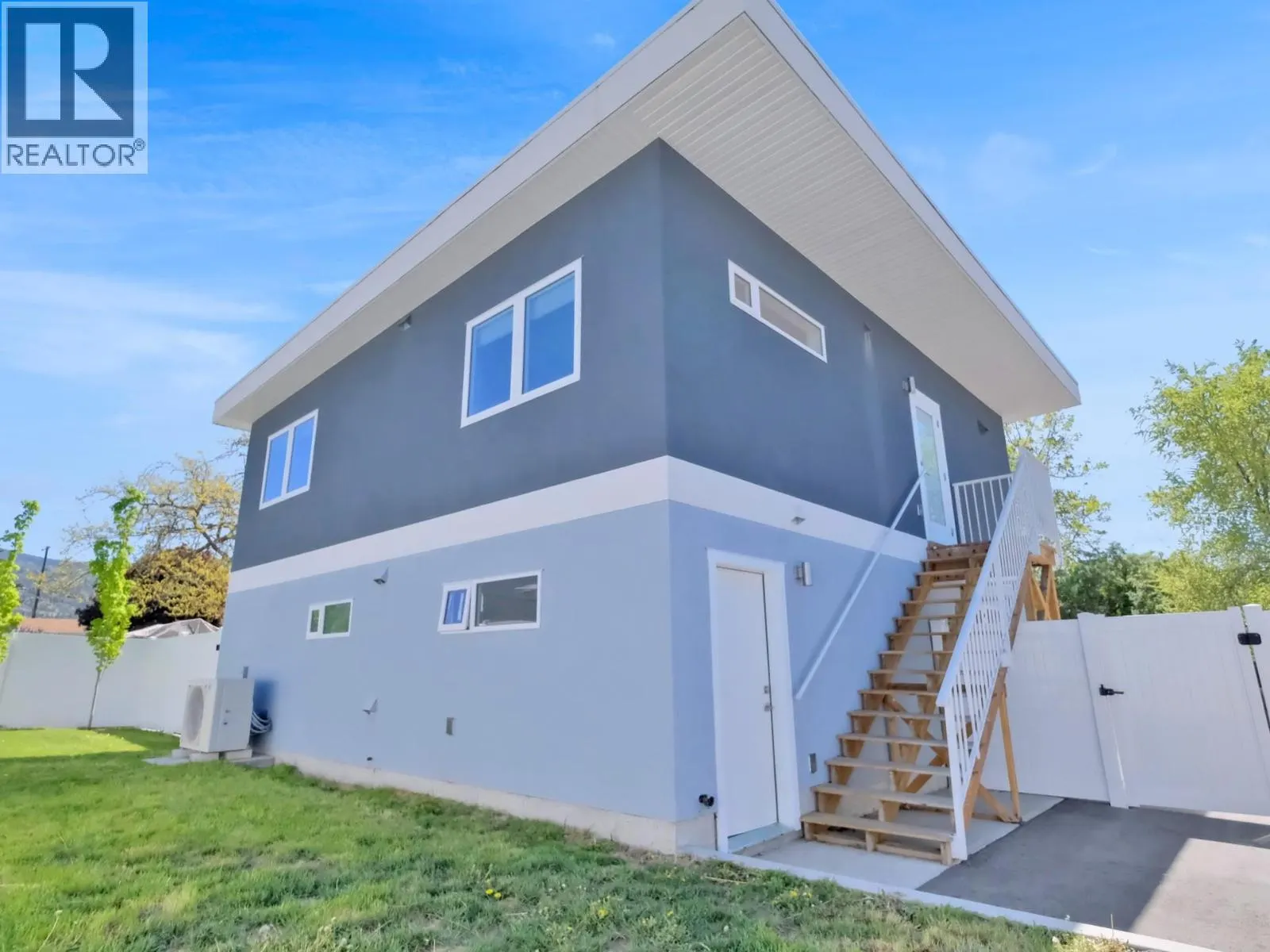 54 GRANBY Avenue