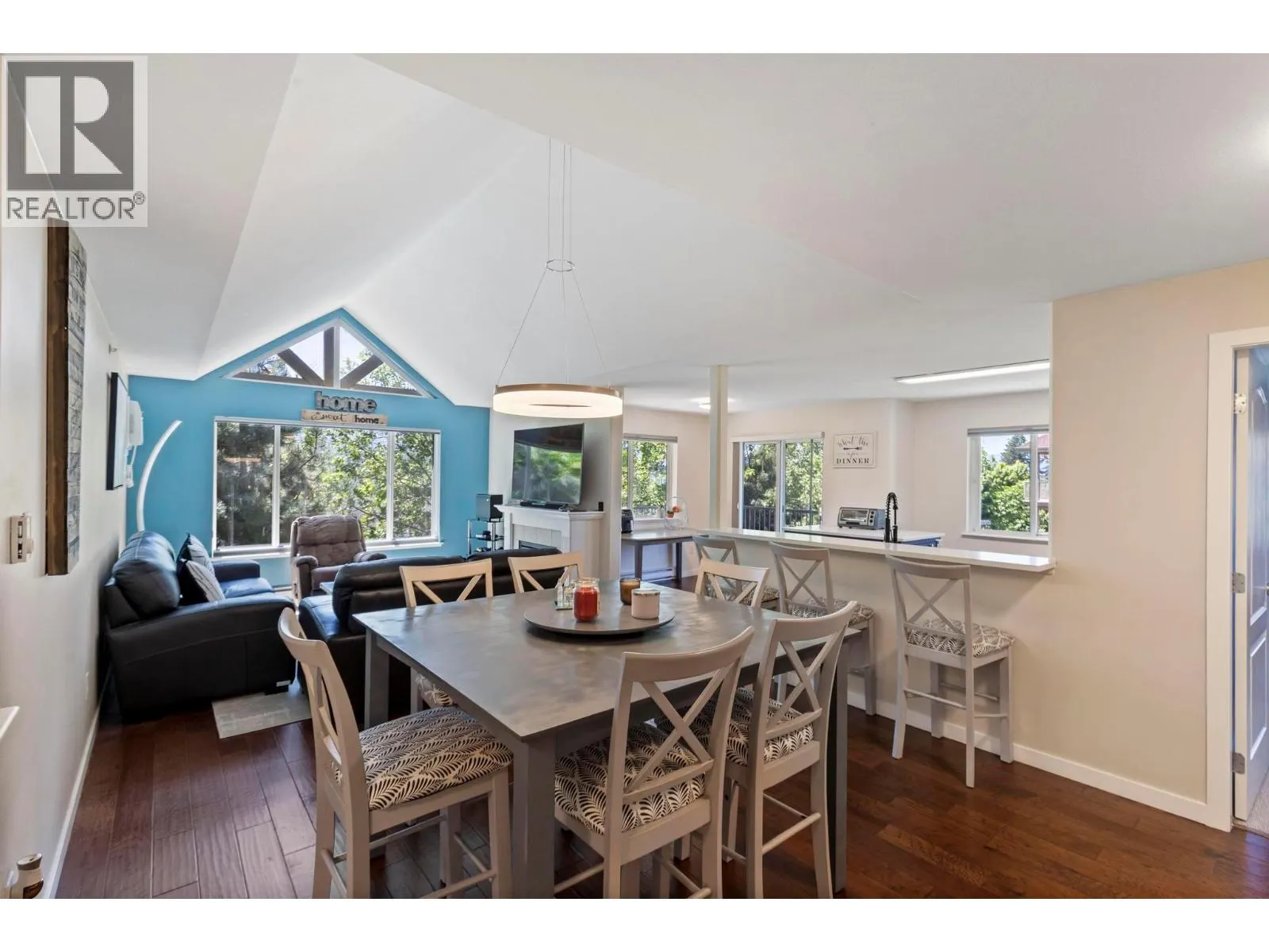 686 Lequime Road Unit# 403