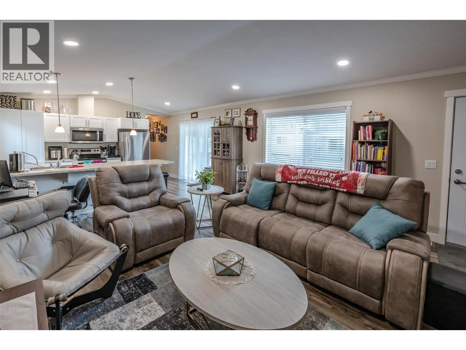 8598 Hwy 97 Unit# 102