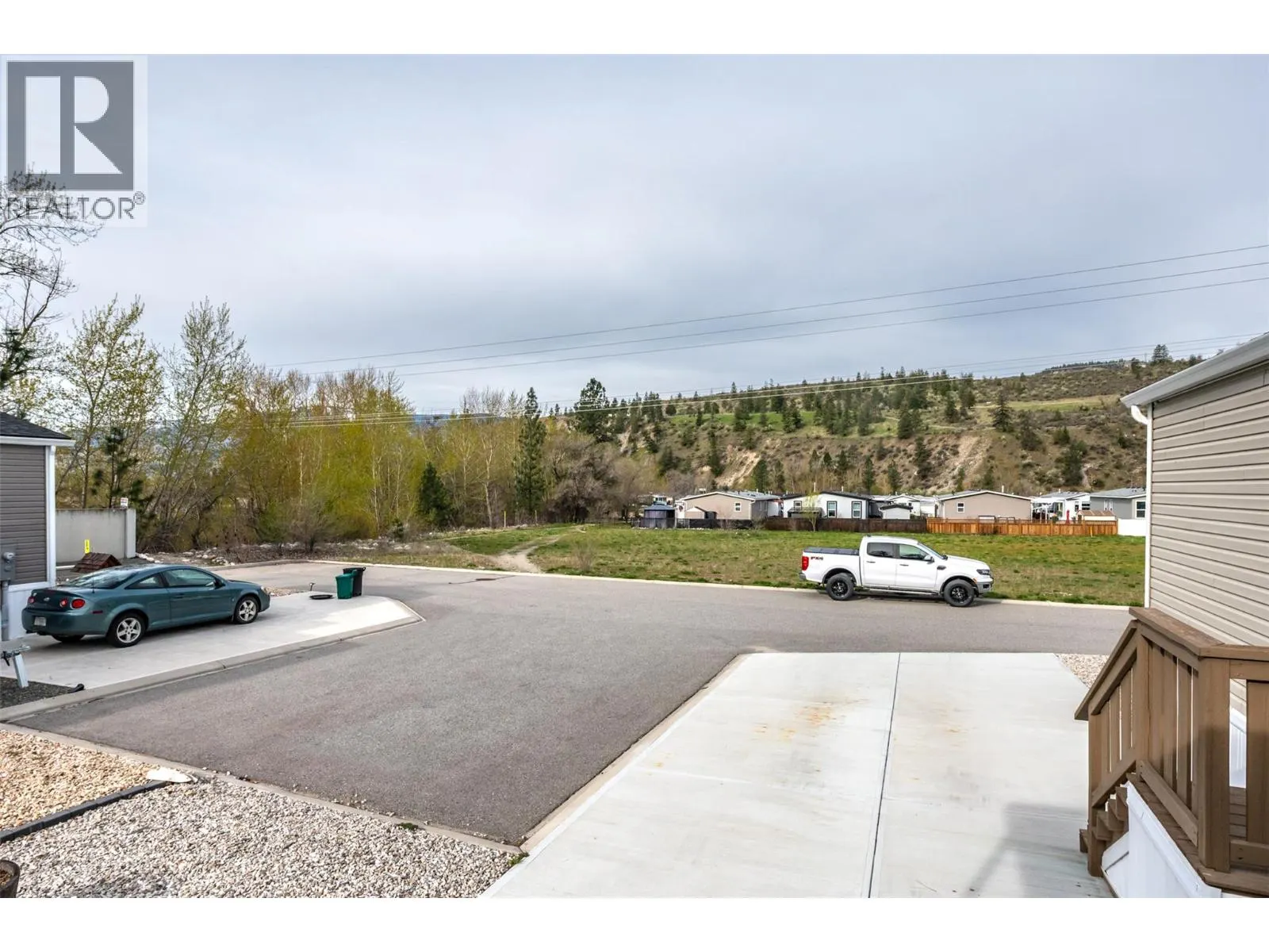8598 Hwy 97 Unit# 102