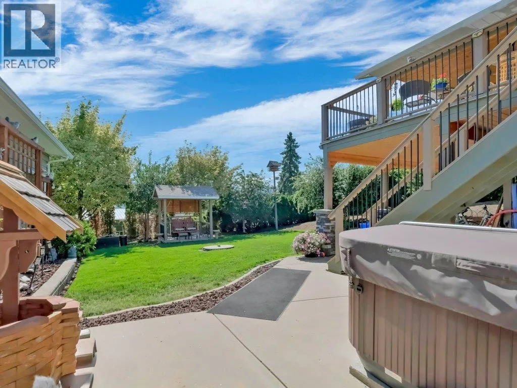 6475 Blue Jay Road