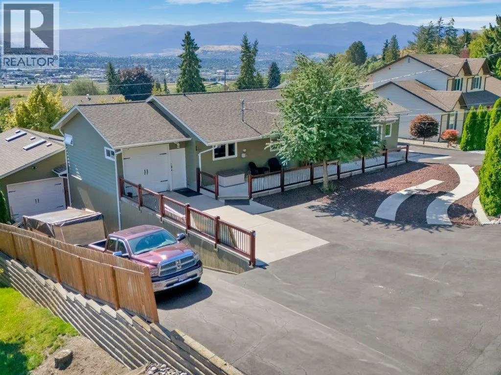 6475 Blue Jay Road
