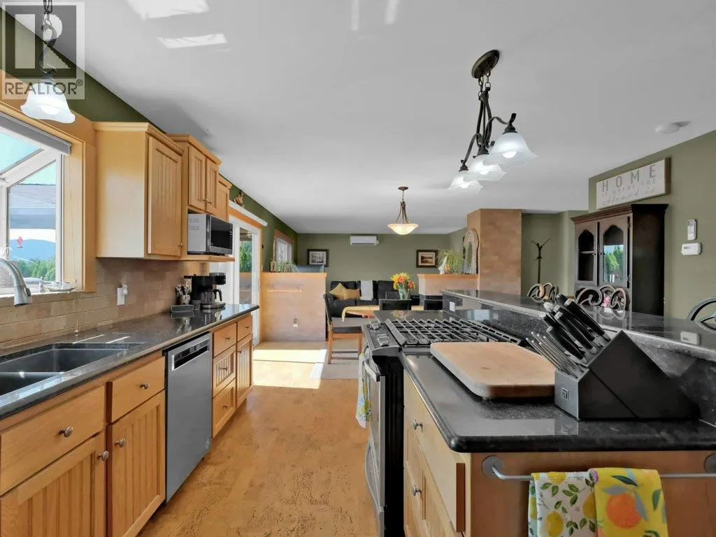 6475 Blue Jay Road