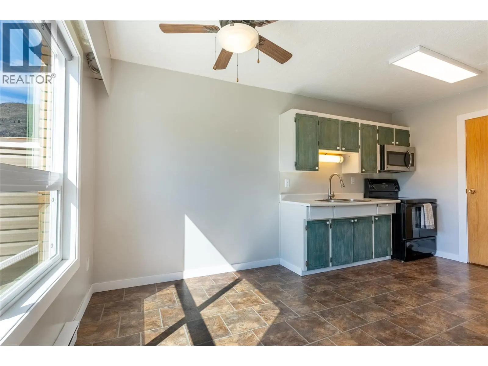 1200 Parke Road Unit# 5